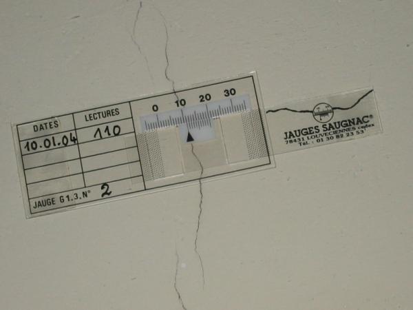 G1.2-Rissmess-Lehre, Rissmonitor - für Innen und Außen - mit QR-Code